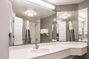 La Quinta By Wyndham Tampa Regency Park Hotel 3*