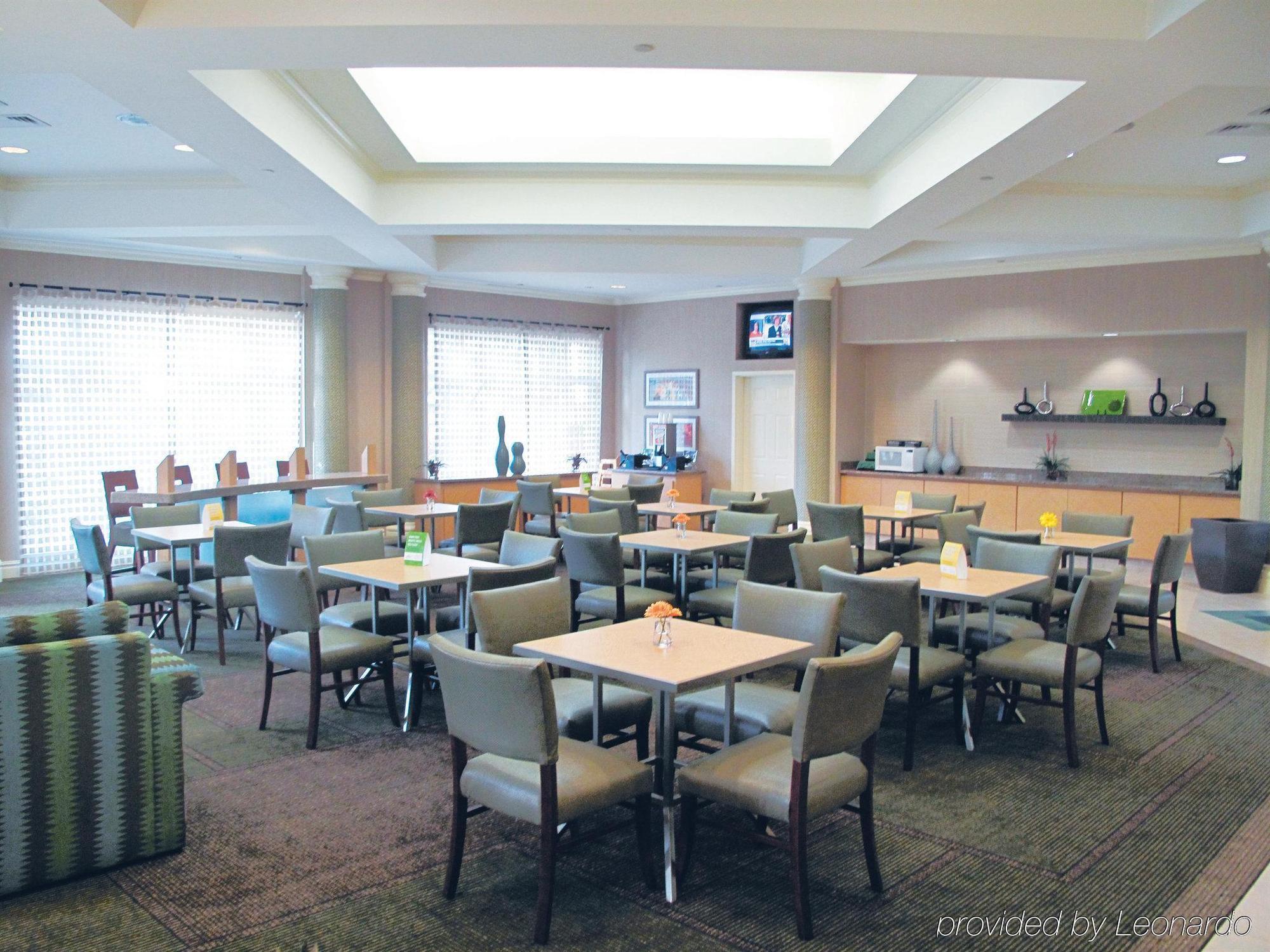 La Quinta By Wyndham Tampa Regency Park Hotel 3*