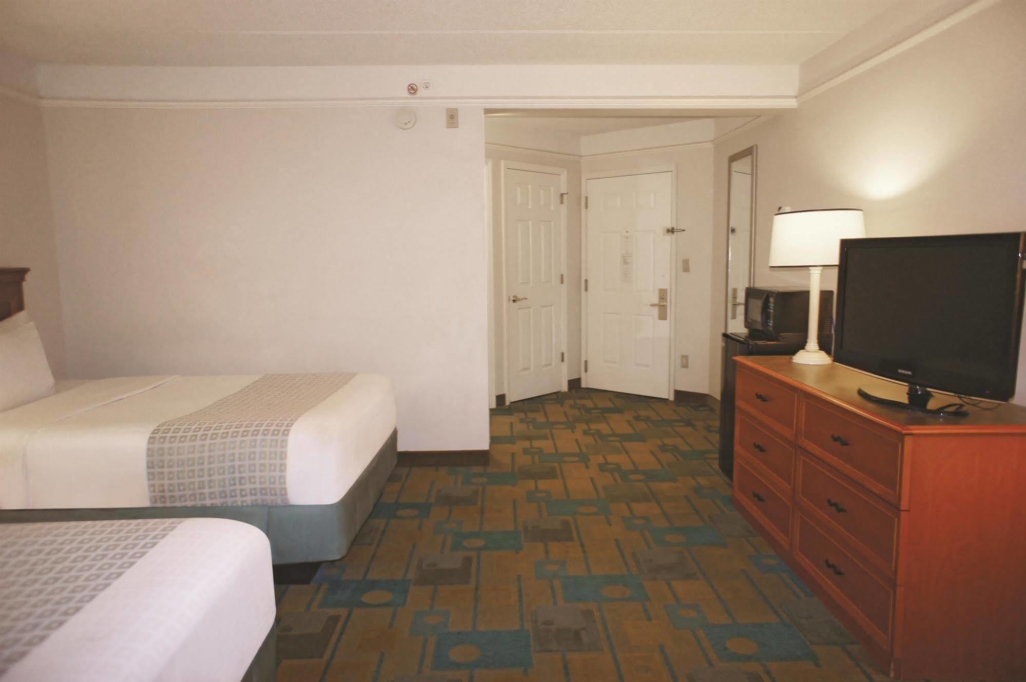 Hotel La Quinta By Wyndham Tampa Regency Park Brandon