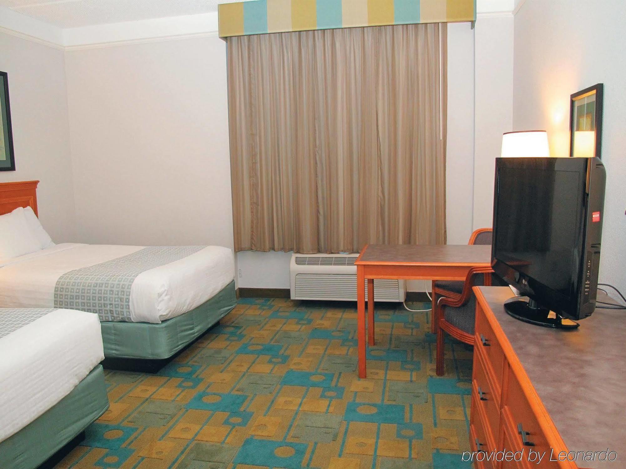 La Quinta By Wyndham Tampa Regency Park Hotel Brandon